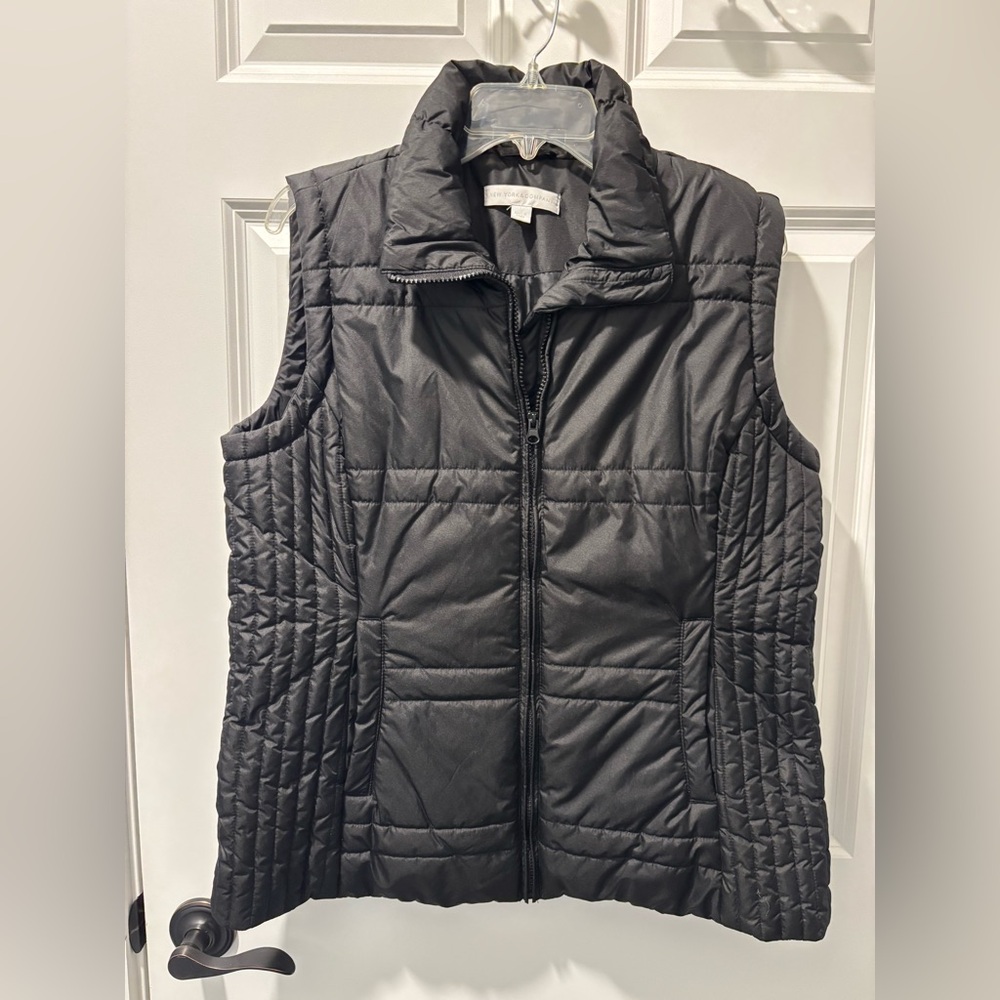 Ladies Black Vest by New York & Co. size L